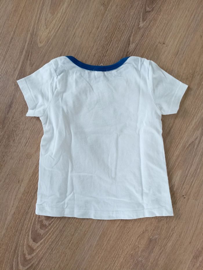 T-shirt blanc et bleu 24 mois - photo numéro 3
