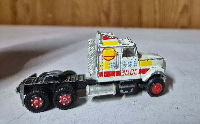 Majorette super movers Camion kensworth space 3000 610 Semi remorque cabine - photo numéro 3