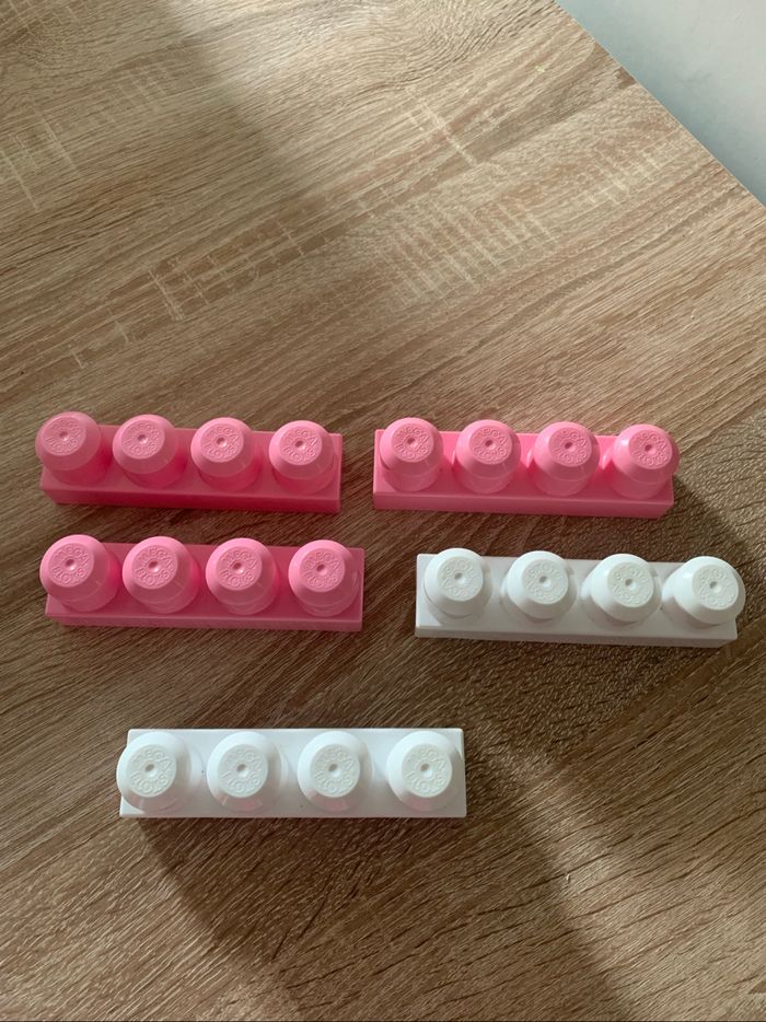 55 pièces de construction Méga bloks + 2 licornes + 1 princesse - photo numéro 3