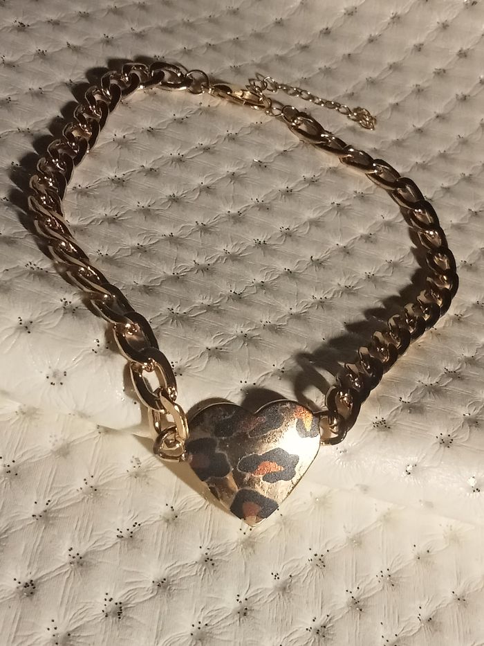 Tres joli collier , pour femme