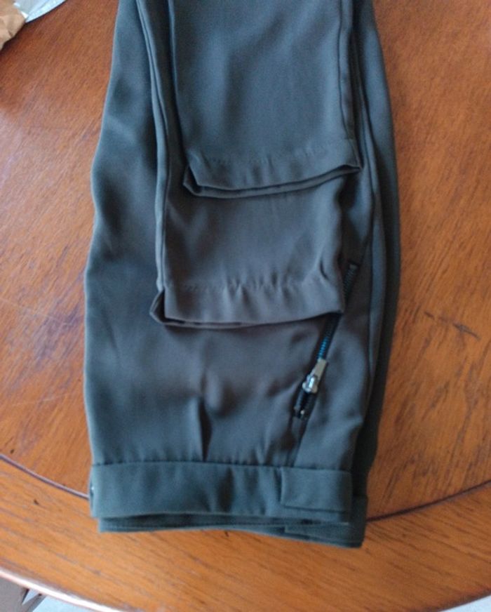Pantalon kaki Bershka 38 - photo numéro 8