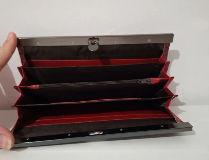 Porte feuille Rouge Neuf - photo numéro 3