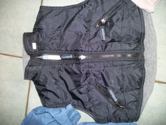 lot garçon 2 ans pull, doudoune sans manches, blouson - photo numéro 3