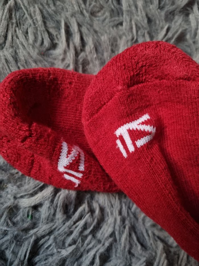 Chaussettes de foot rouge 27-30 - photo numéro 3
