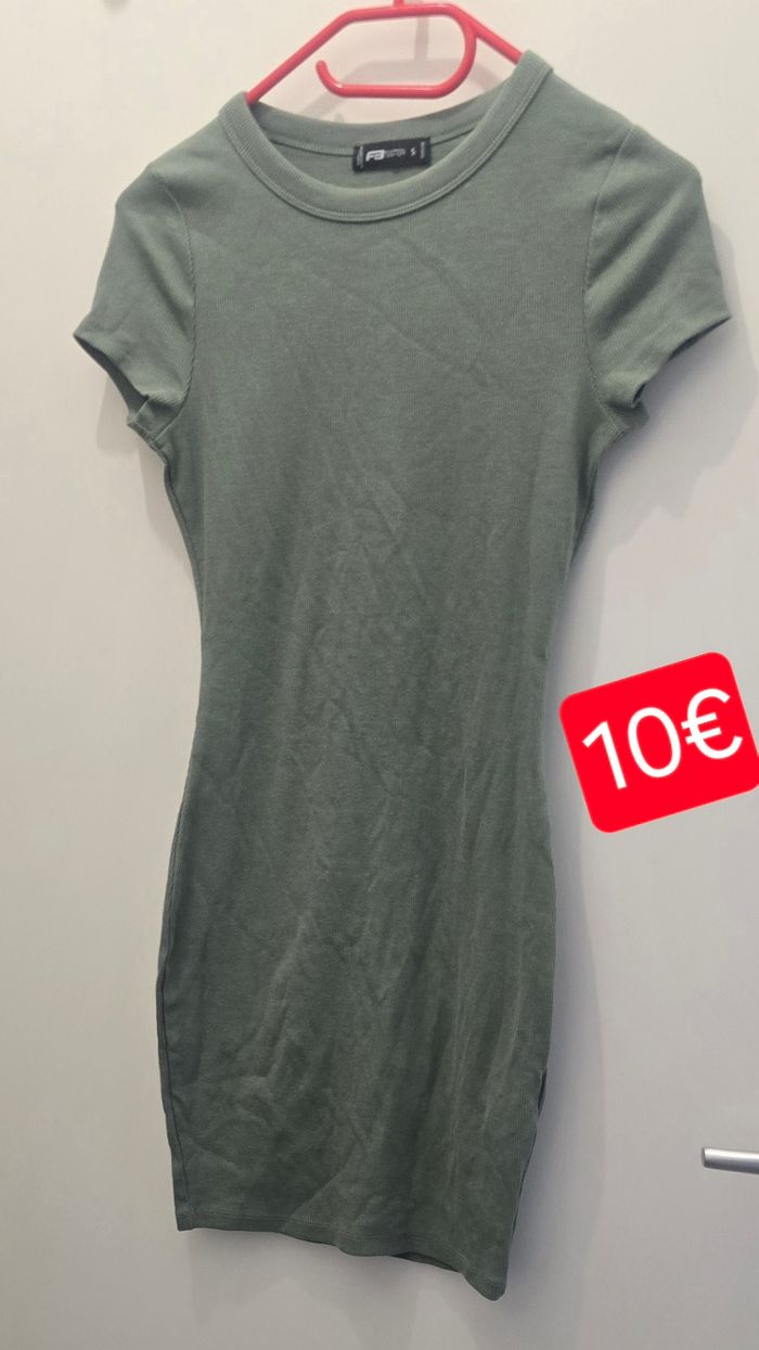 Vetements femme - photo numéro 3