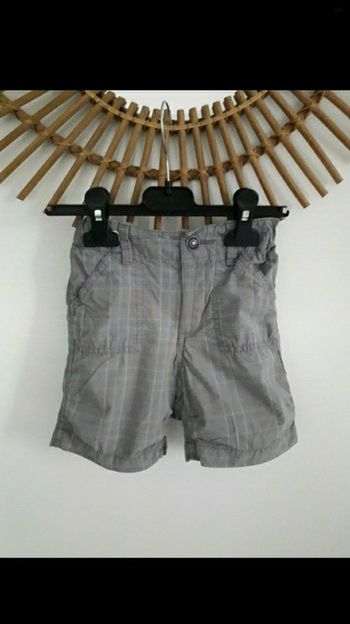 Short gris H&M 9-12mois