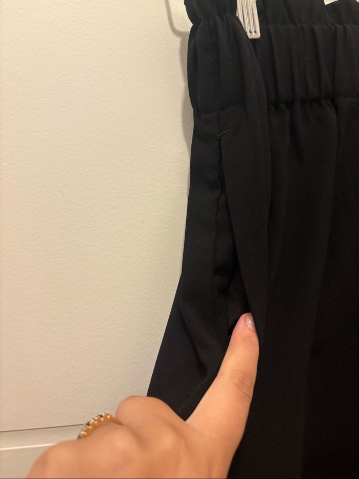 Pantacourt noir taille 38/M neuf - photo numéro 4
