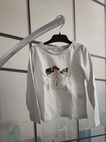 T-shirt manches longues taille 4/5 ans