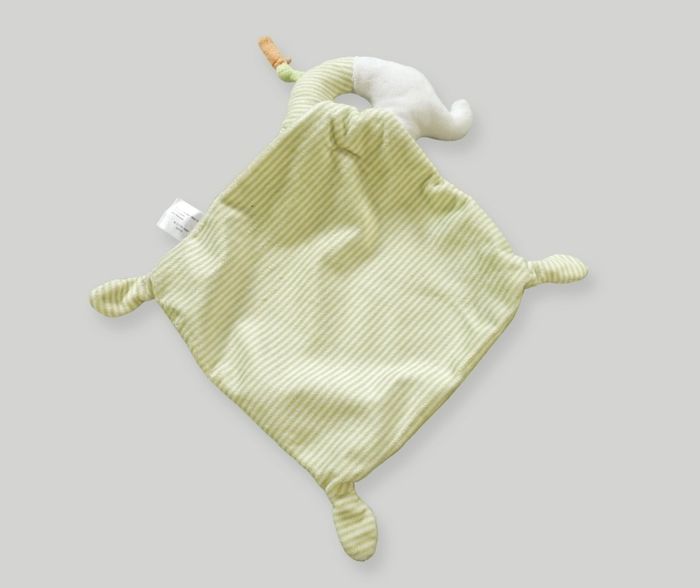 Doudou éléphant Dumbo carré plat velours vert blanc rayures Gémo 22 cm - photo numéro 5