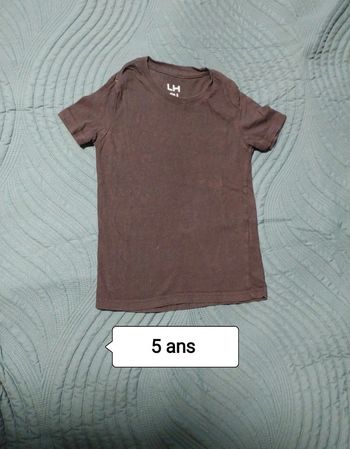 T-shirt noir 5 ans la halle