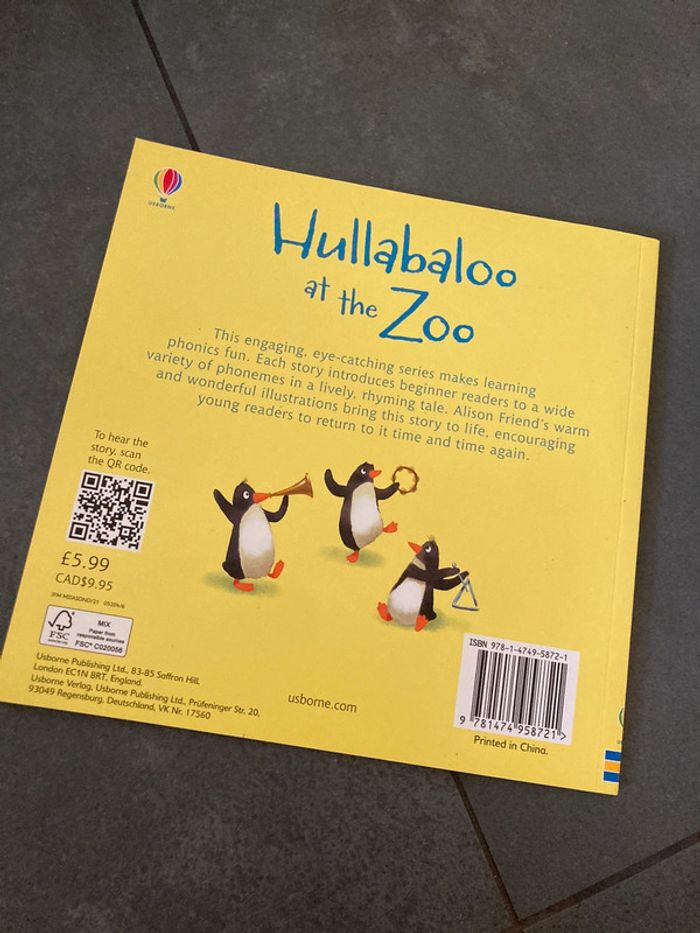 Livre Hullabaloo at the zoo - photo numéro 2