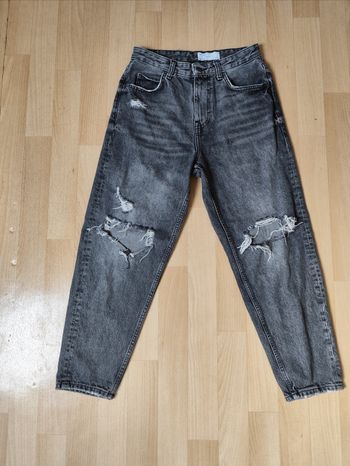 Jean noire troué Bershka 