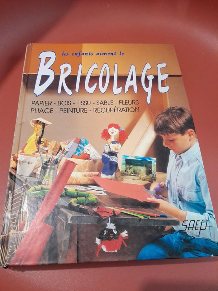 livre les enfants aiment le bricolage