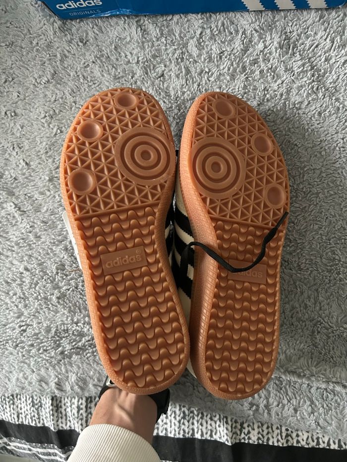 Adidas samba taille 38 neuves pour femme - photo numéro 3