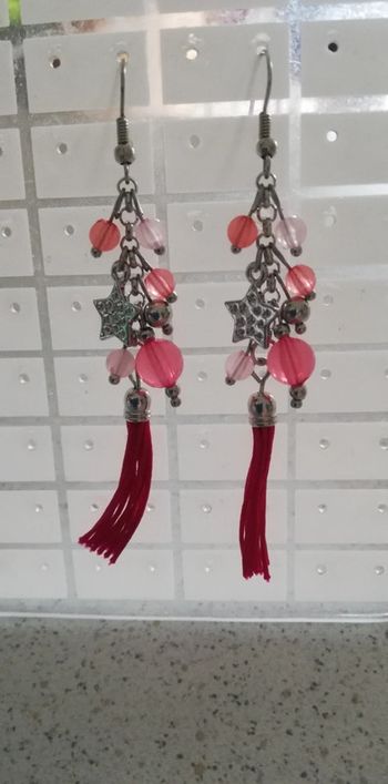 1 paire de boucles d oreilles