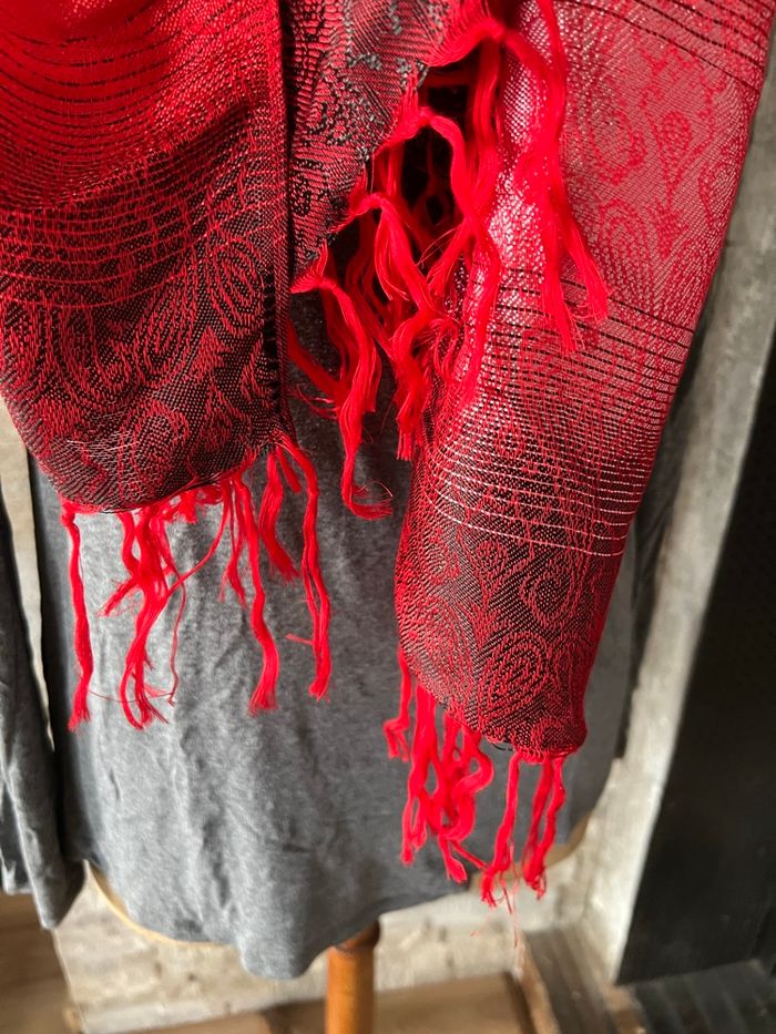 Écharpe rouge - photo numéro 5