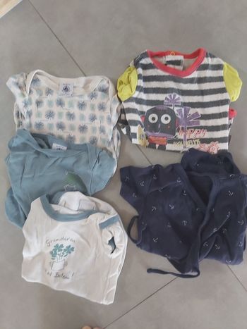Lot de 5 bodies garçons 6 mois manches courtes