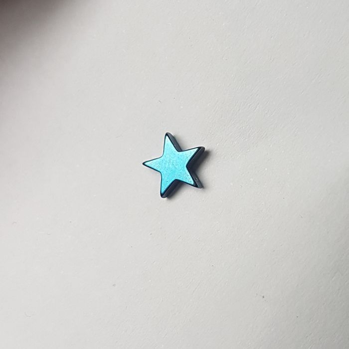 Piercing clou, étoile bleu vernis - photo numéro 5