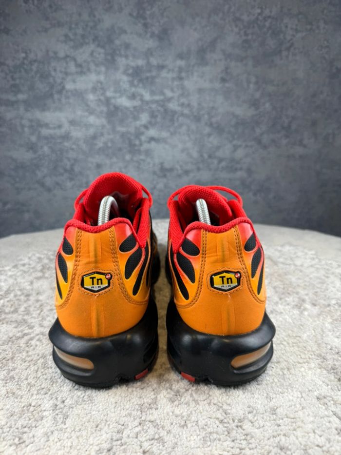 nike air max volcano