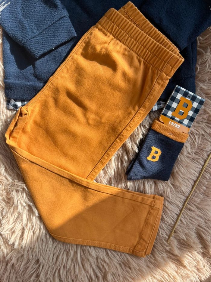 Pull + pantalon + chaussettes - photo numéro 3