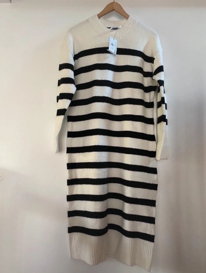 Robe pull longue Primark  taille S M Neuve