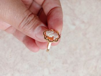 Bague or