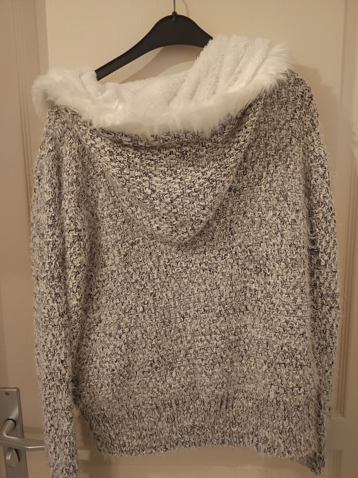 Long gilet chaud à capuche - photo numéro 4