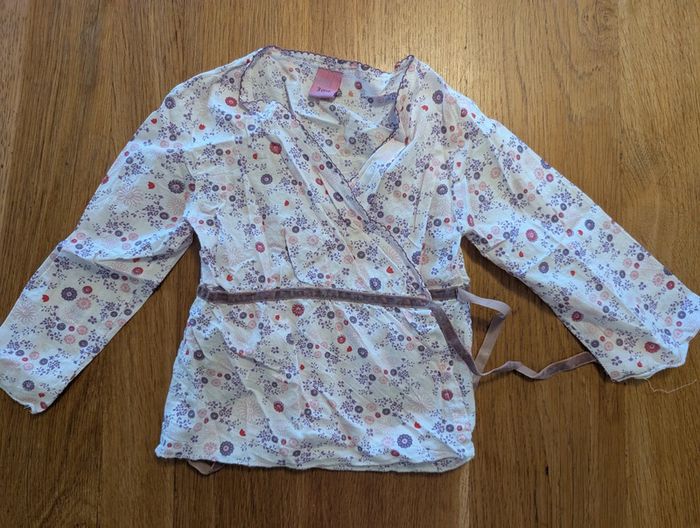 Chemise cache-coeur blanc, violet, rose 3 ans