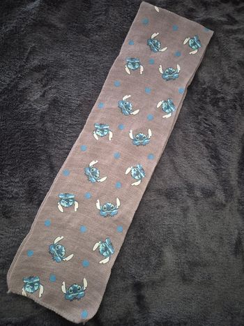 Écharpe violette motif stitch - One size - Disney - Très bon état