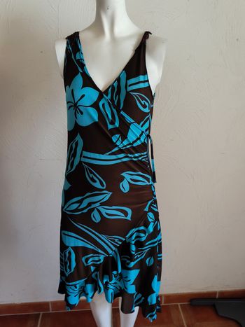 Robe bleu et marron