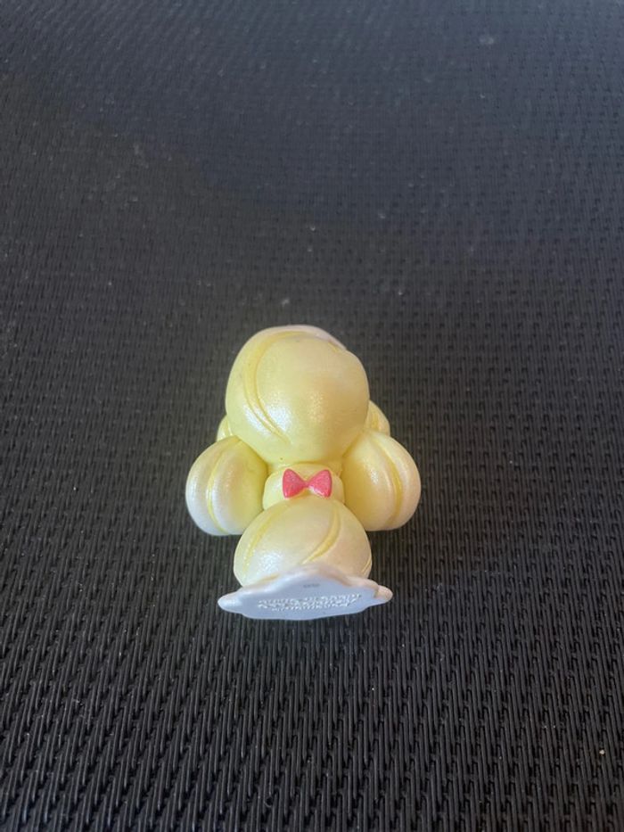Figurine Charmilly Alcremie Pokémon Nintendo 4,5cm Jazwares brillant. - photo numéro 4