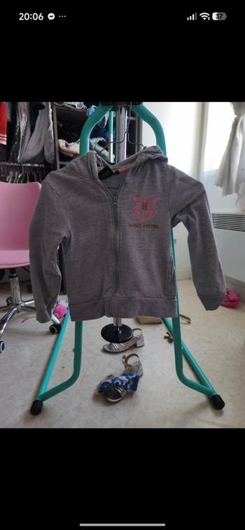 Gilet a capuche 
