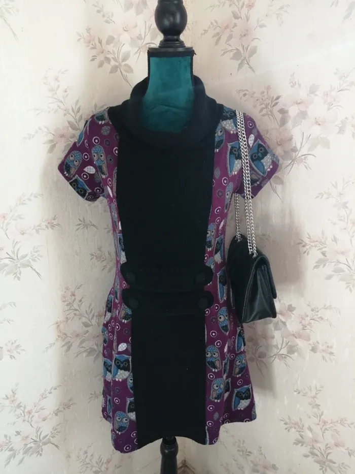 Robe violette à manches courtes motifs hiboux avec col poches et boutons / purple jam / (M)