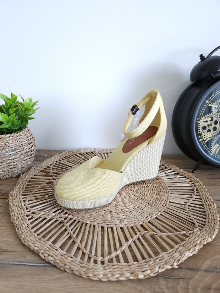 Espadrilles compensées à bride cheville en coton Meringue Tommy Hilfiger Pointure 40 - photo numéro 5