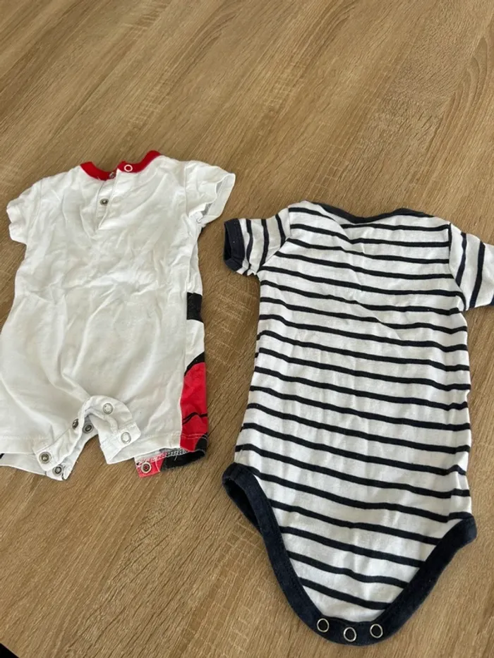 Bodies combinaison Mickey un bodie simple 3 3/6 mois - photo numéro 5