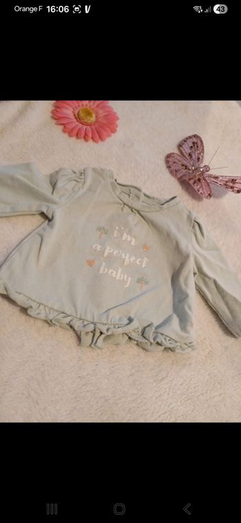 T.shirt bébé taille 1 mois