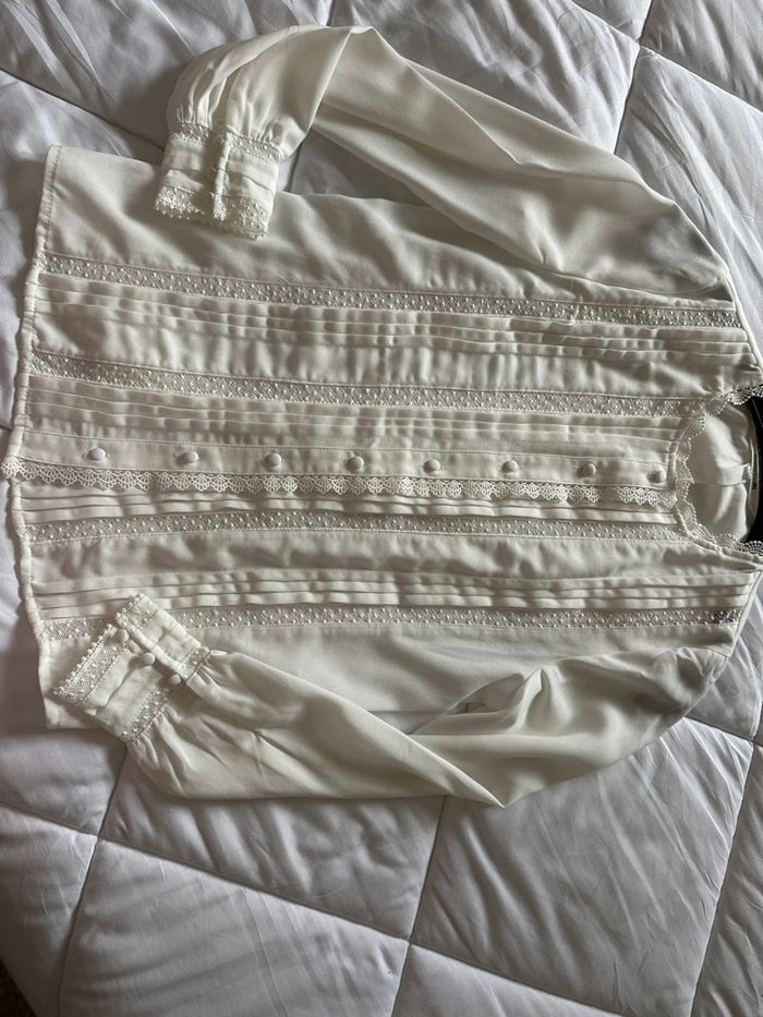 Chemisier blanc finition dentelle tsx