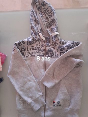 Gilet à capuche 8a
