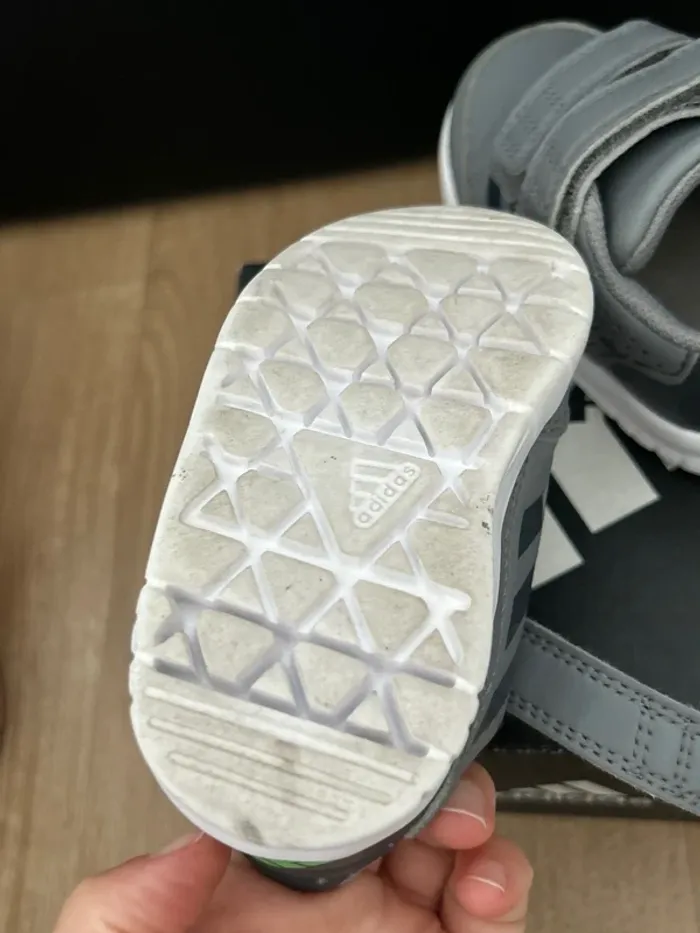 Baskets Adidas pour bébé 20 - photo numéro 3