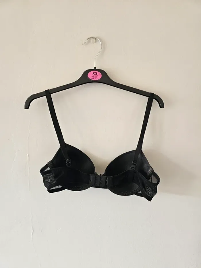 Soutien-gorge - photo numéro 4