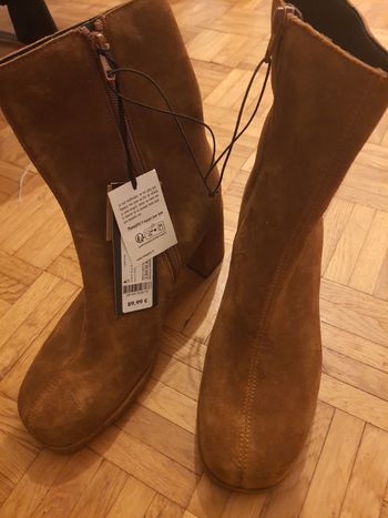 Bottine haute neuve cuir