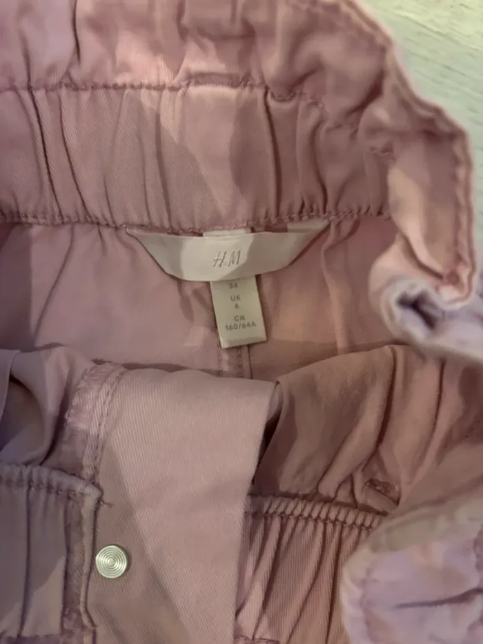 Short taille haute rose H&M, taille 34 🌸 - photo numéro 3