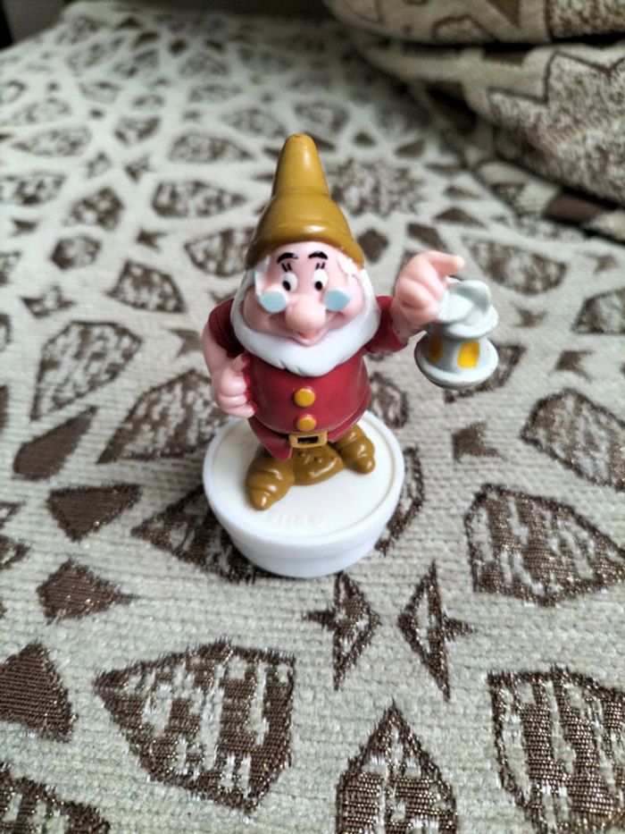 Figurine blanche neige