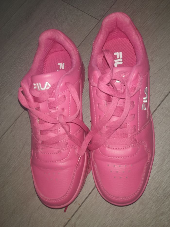 Baskets Fila rose - photo numéro 1