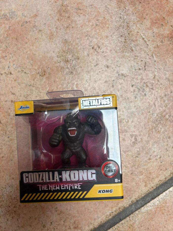Figurine en metal neuve Godzilla