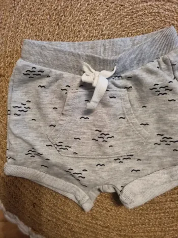 Short 3 mois