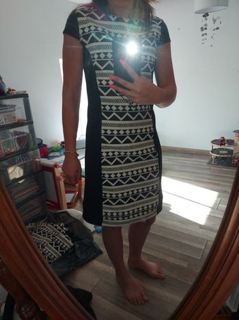 Robe noir et blanche
