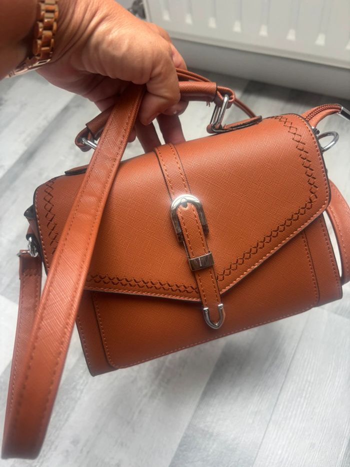 Sac à main neuf - photo numéro 2