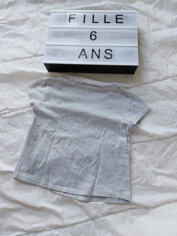 Tee-shirt manche courte fille 6 ans - photo numéro 2