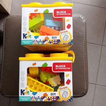 🌹Lot de 2 boîtes de blocs de construction tout neuf